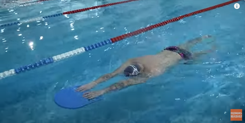 школа плавания. янтарь школа плавания строгино. тренер плавание москва. академия плавания. московская школа плавания.