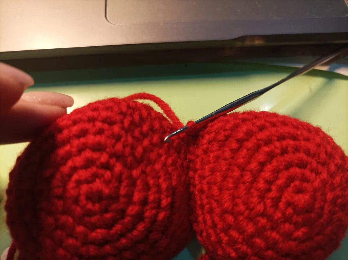 Вязание крючком размеры 50. Вязание крючком размеры 50. Выкройка для вязаного женского свитера 50 размера. Вязаные крючком кофточки для полных женщин со схемами. Выкройка кардигана 48 размера для вязания крючком.