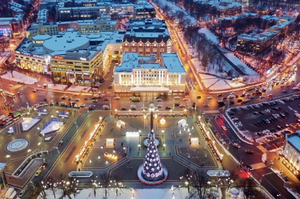 Разнорабочий с проживанием. Требуются разнорабочие uhe. Табличка на дверь. Вакансии сочи. Работа в сочи.