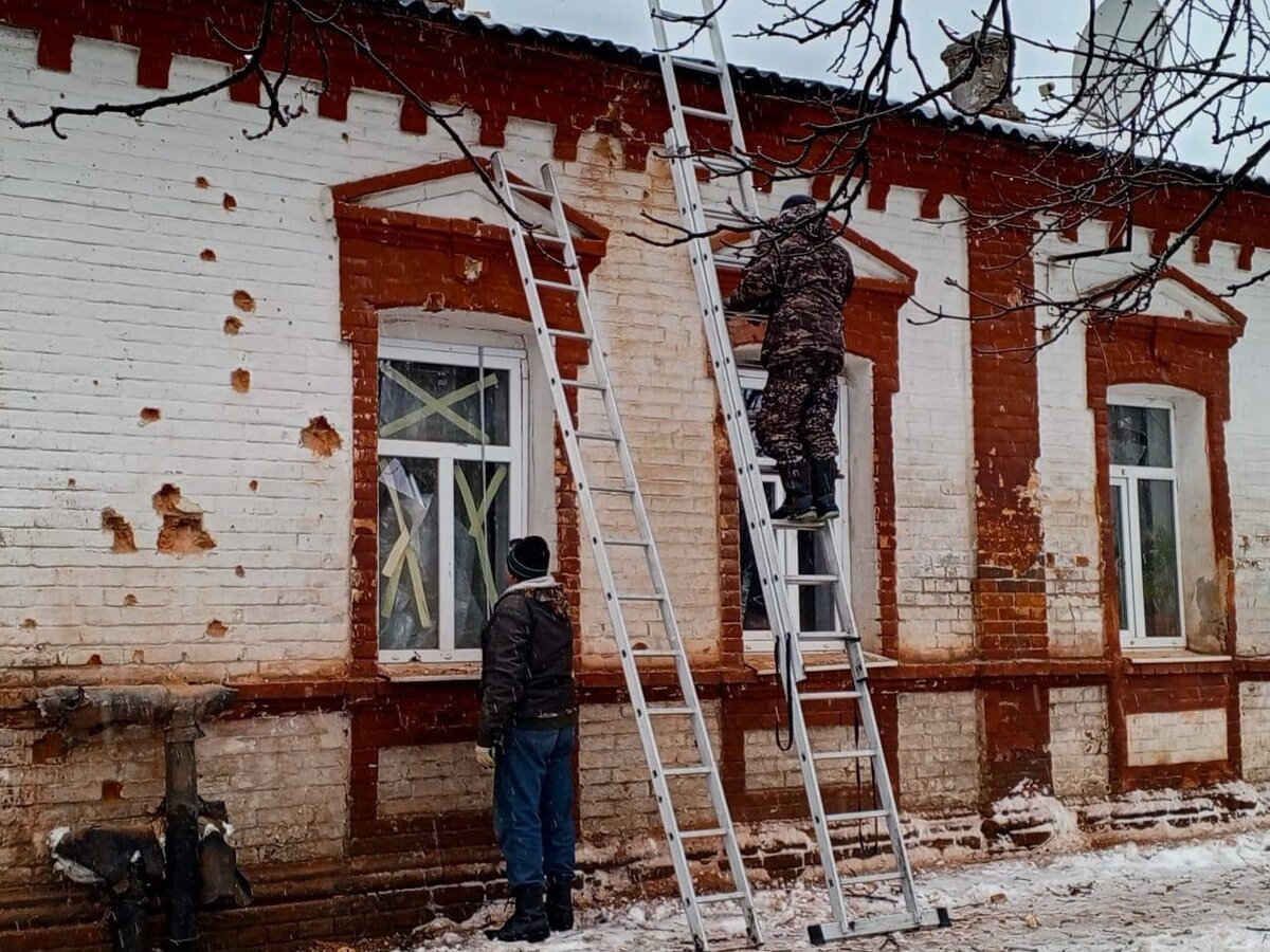 В Курской области за 10 дней заменят окна, разбитые в результате атаки ВСУ  25 января | Вести-Курск | Дзен