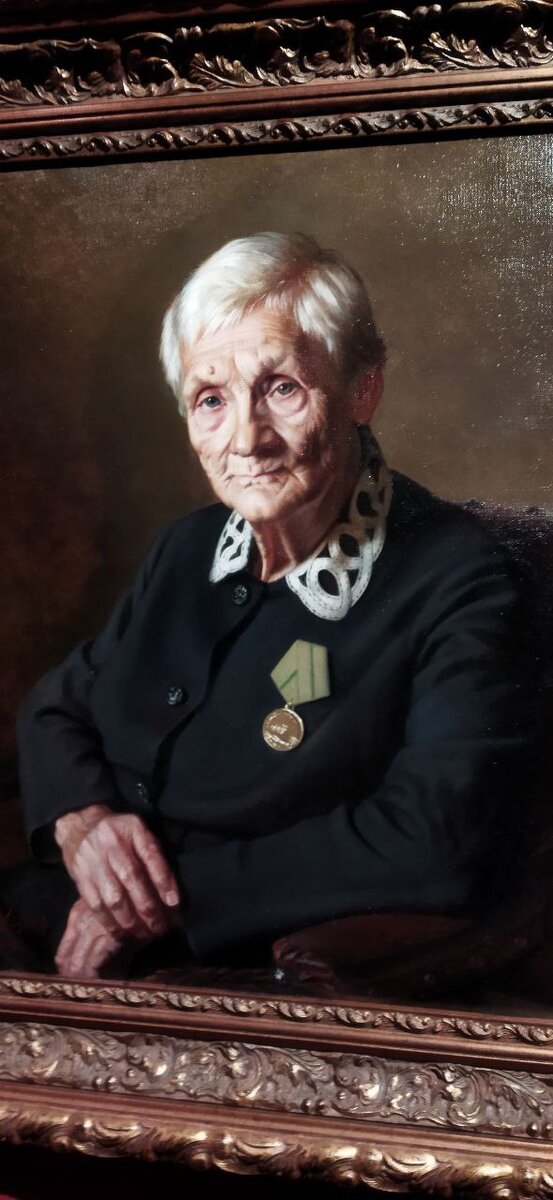 "Блокадница Ленинграда Е.Н. Иванова". 2004г. А.М. Шилов. 