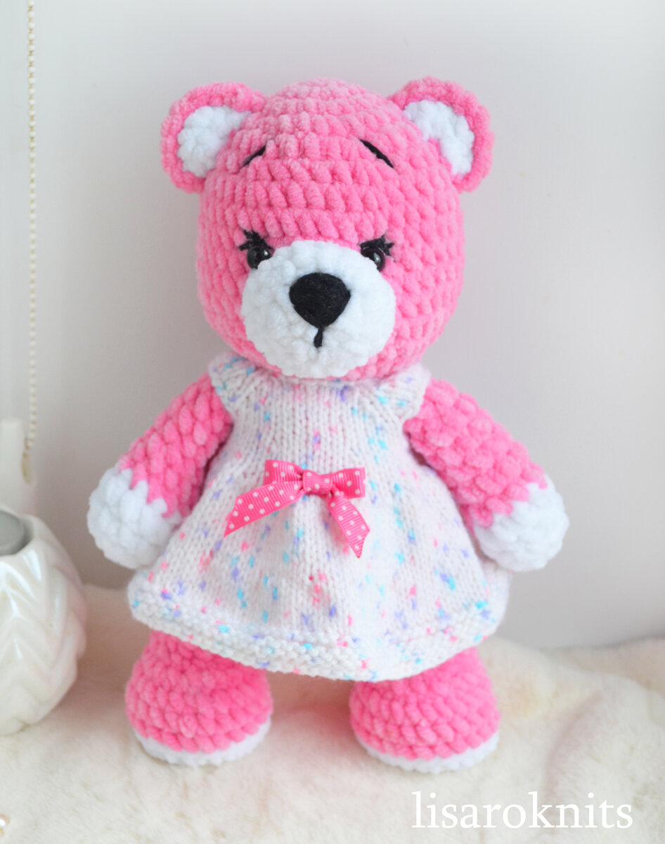 Мишка Марта связана из плюшевой пряжи по бесплатному МК. Высота -25 см