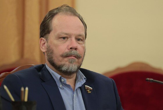     Депутат Александр Шолохов