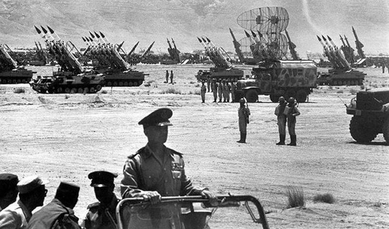  Скопление ливийских войск недалеко от египетской границы.© Фото мз архива