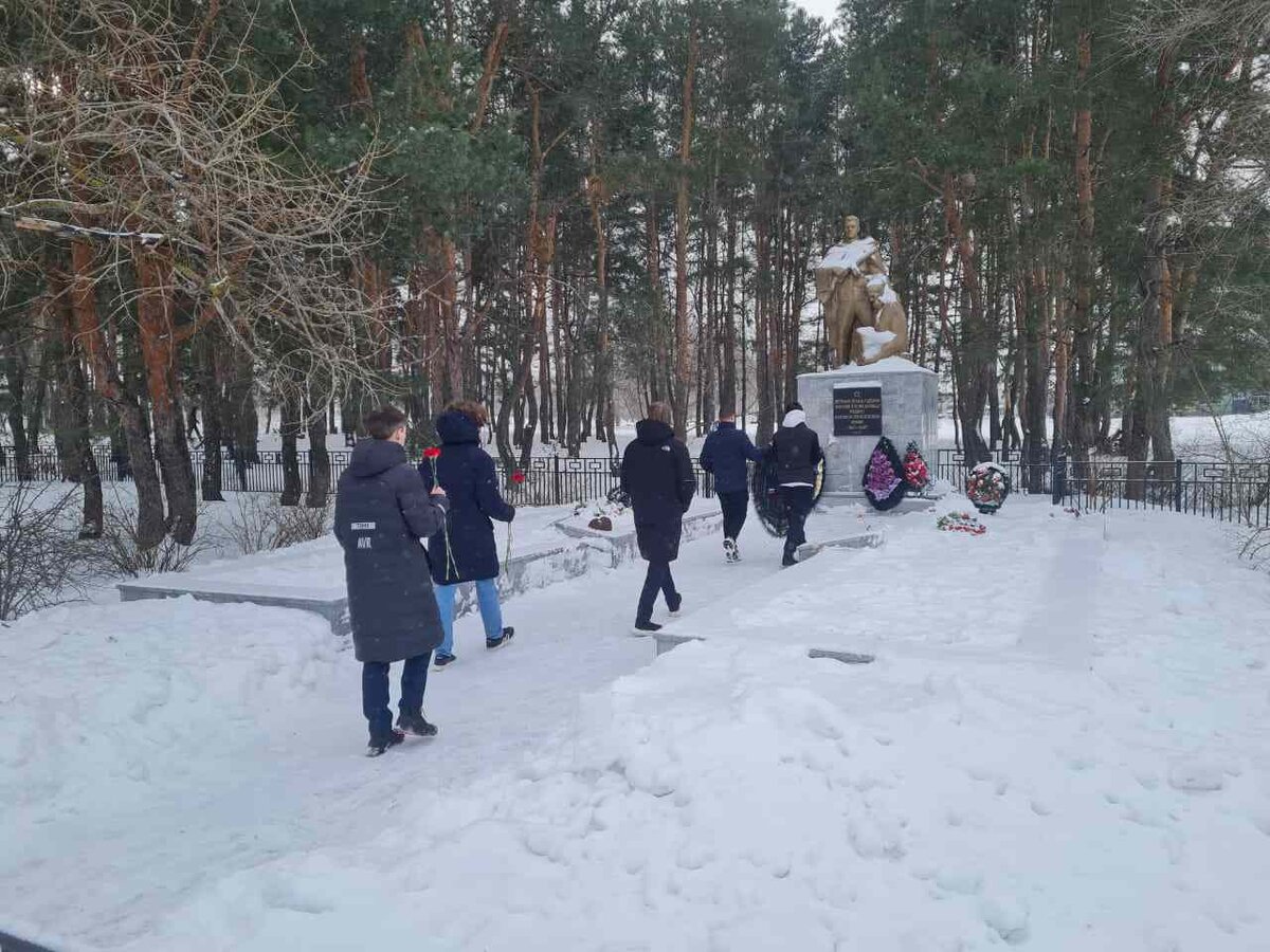 В микрорайоне Подгорное прошли мероприятия ко Дню освобождения Воронежа |  Горком36 | Воронеж | Дзен