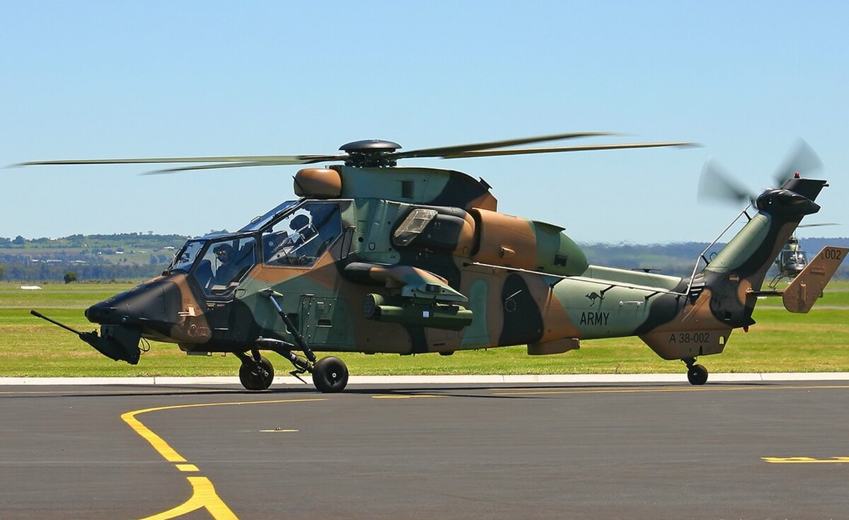 Eurocopter Tiger, известный также как «Тигр», внушает трепет любителям авиации своими возможностями и эстетикой. Этот ударный вертолет, разработанный международным консорциумом Eurocopter.-2