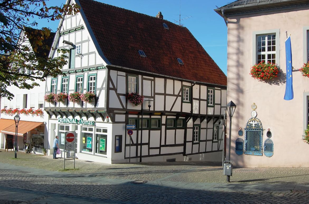 Сколько нужно иметь детей чтобы получить. Льготы и субсидии для многодетных семей. Как оформиьь социальнкю стипендии. Выплаты на ребенка инфографика. Основание для получения социальной стипендии.