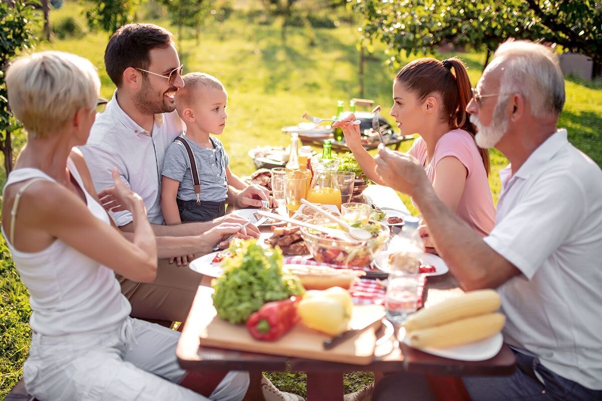 Сделайте рацион вашей семьи разнообразным, чтобы получать из еды все необходимые вещества📷
