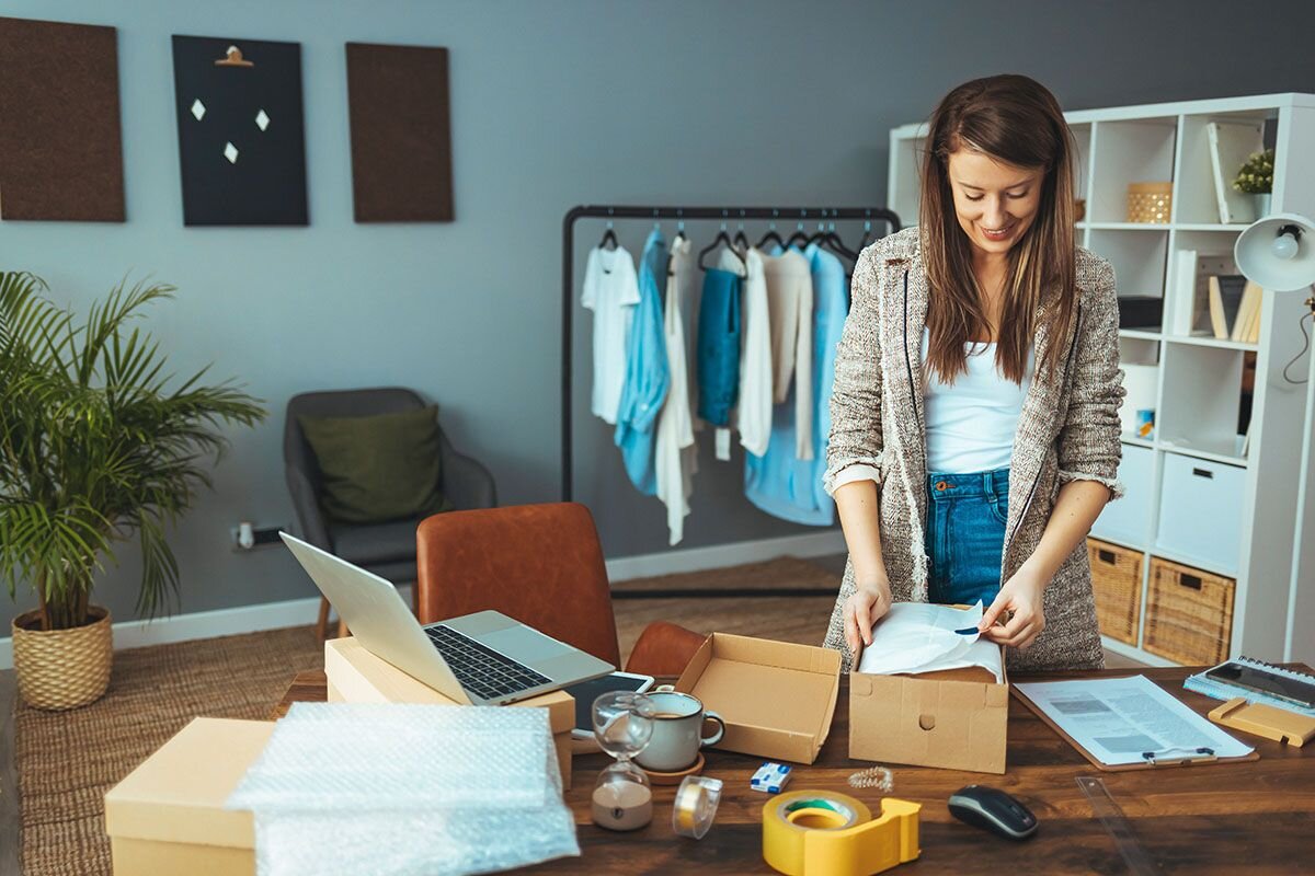 Сегодня не нужно стоять в очередях и ручкой заполнять непонятные бланки, чтобы отправить посылку📷
