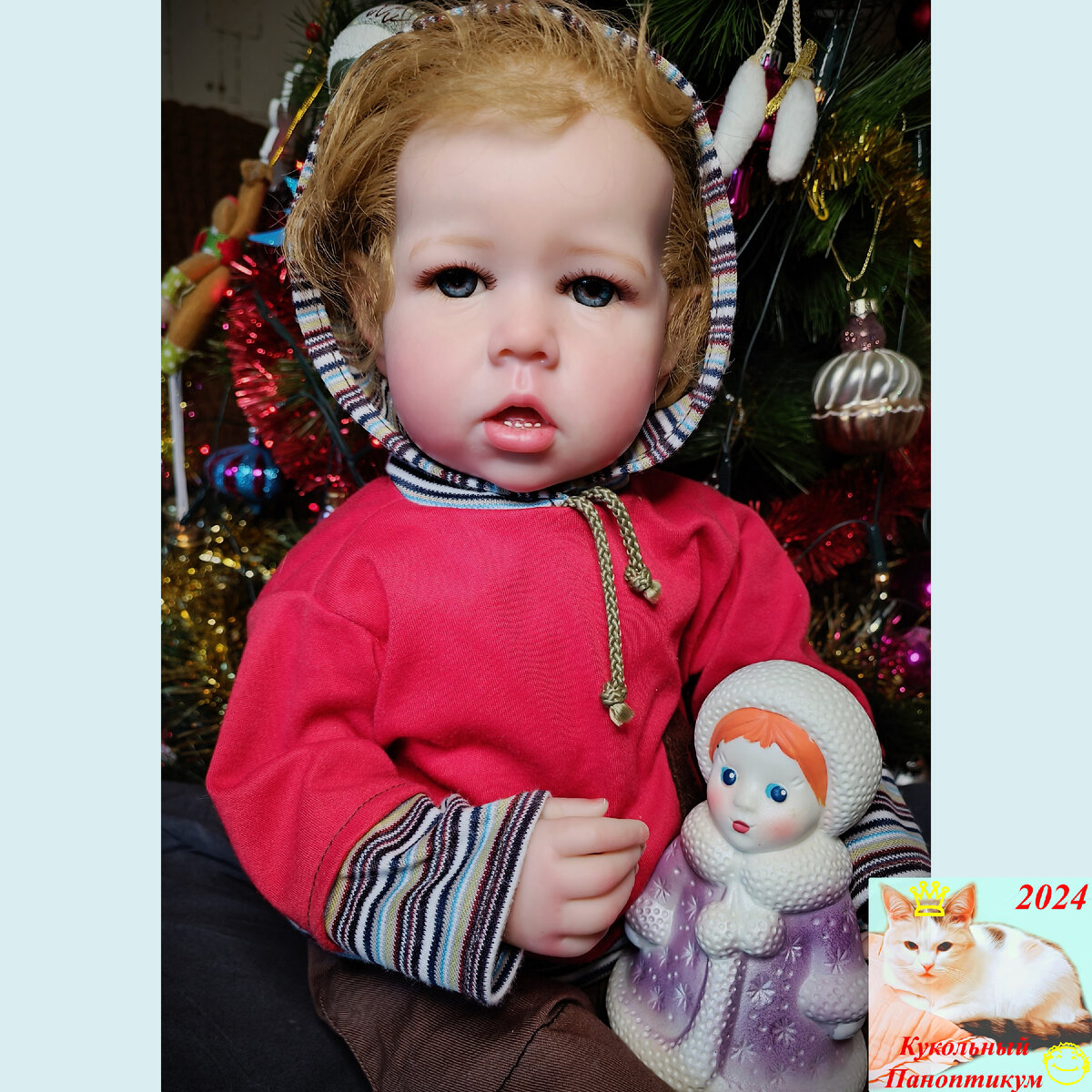 кукла паола рейна иэй 60см. кудрявая девочка с игрушкой. кукла 60. кукла альма 60 см. кукла 60.