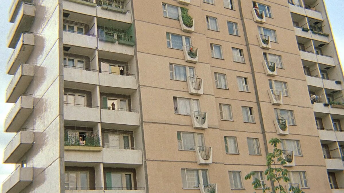 Пр строителей 67 магнит. Проспект строителей дом 2. Проспект строителей дом 2. Аптека апрель волгодонск строителей. Пр.