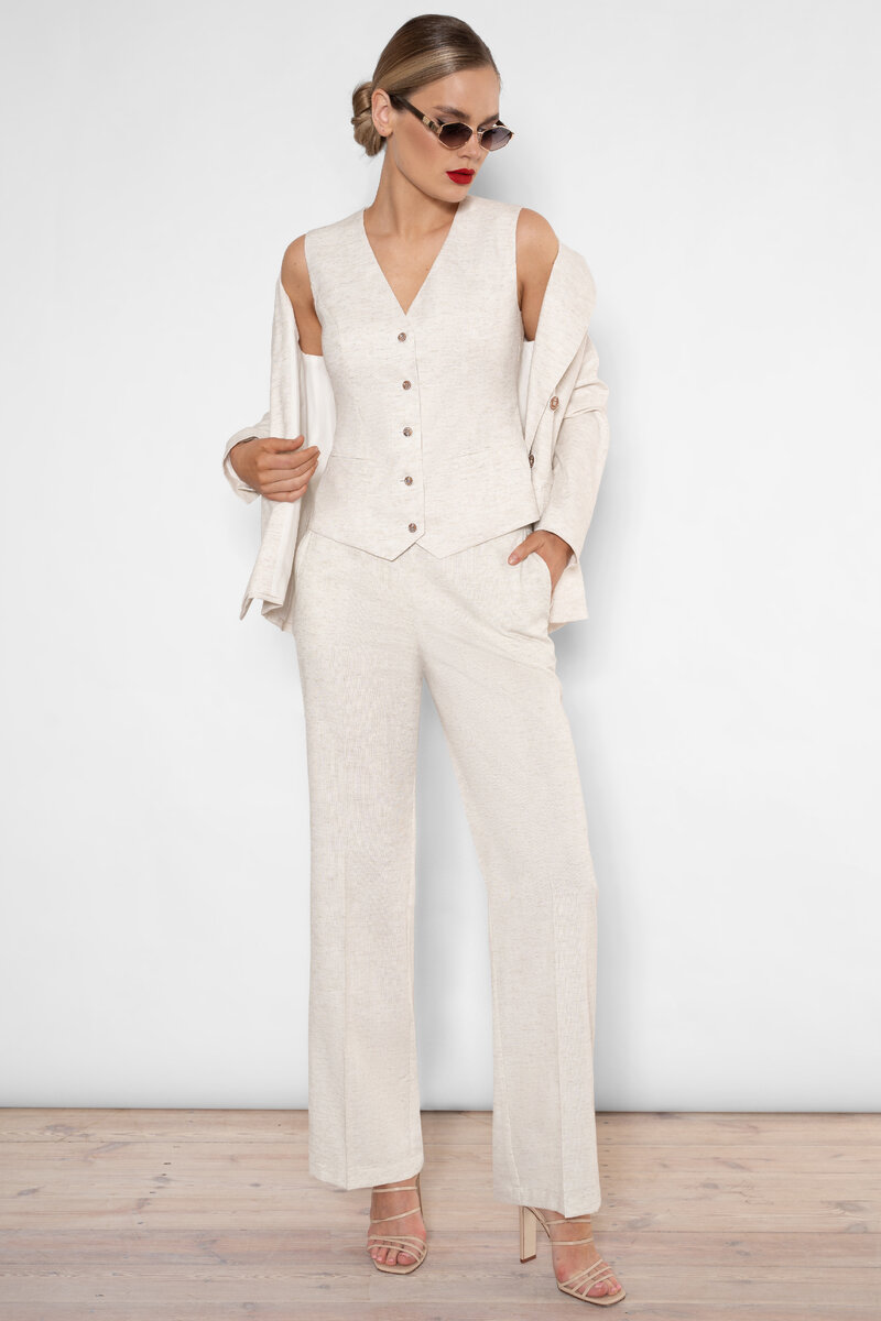 стильный вечерний костюм для женщин. красивые брючные костюмы для женщин. шикарный брючный костюм женский. вечерние костюмы для женщин. стильный вечерний костюм для женщин.