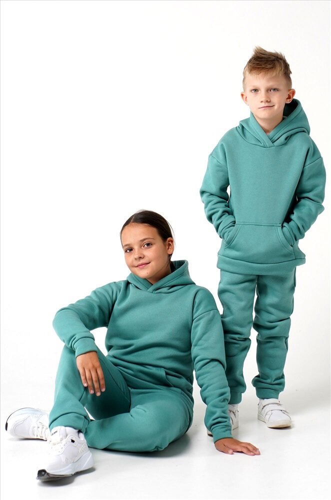 Модная подростковая одежда. Модная одежда 2021 для подростков. Модная одежда. Какая сейчас мода. Под одеждой.