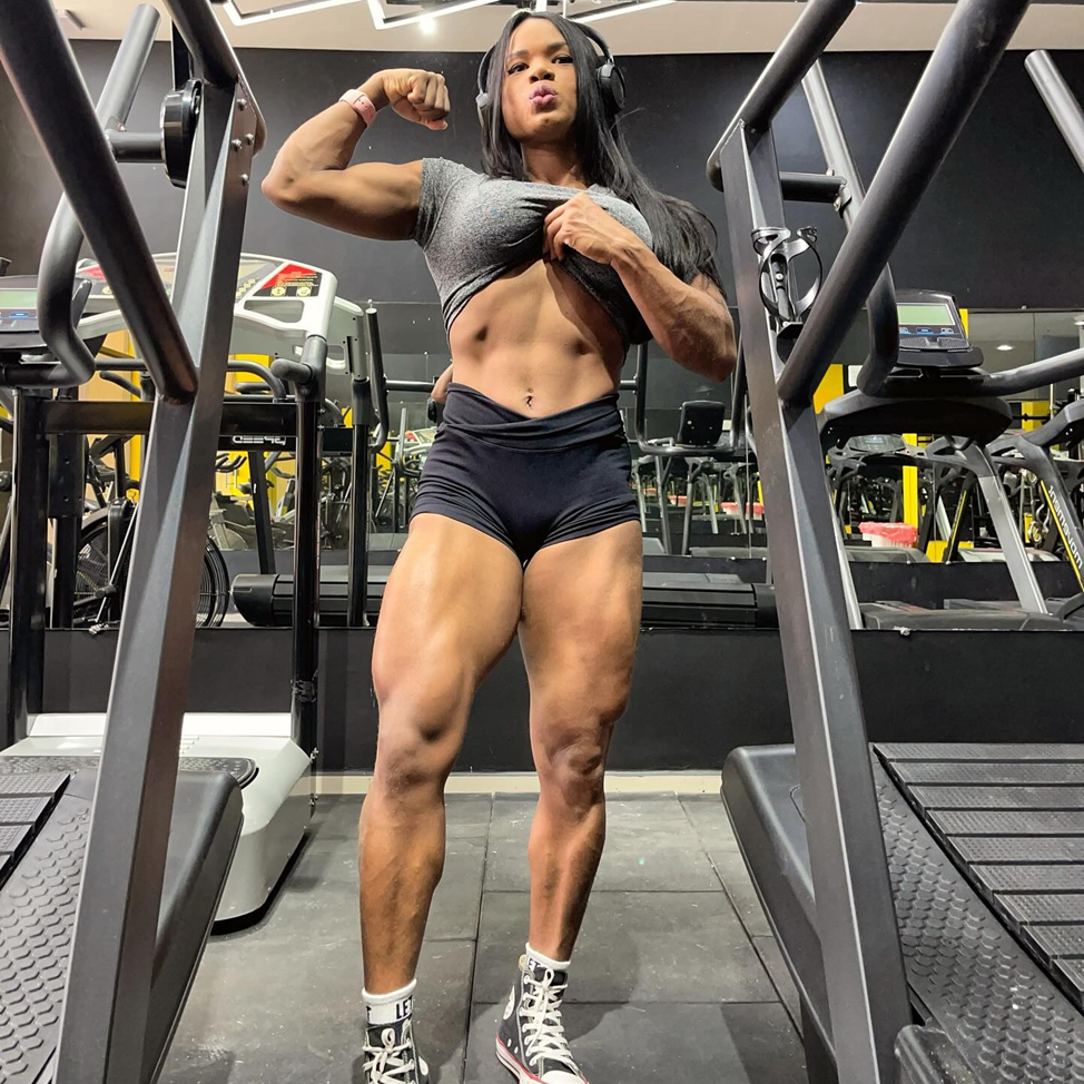 Физические параметры Кэрол Кардос