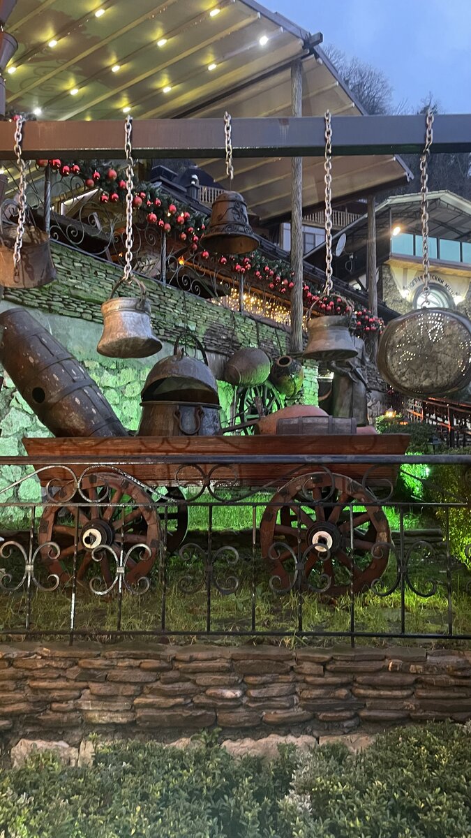 Дождь в сочи. Дождливый день. Морпорт сочи в снегу. Дождь в сочи зимой. Сочи дождь набережная.