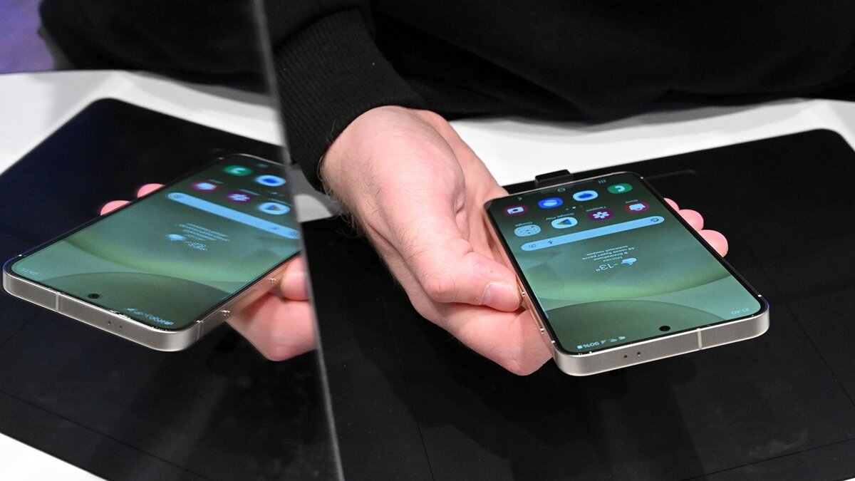    Экран смартфона Samsung Galaxy© РИА Новости . Станислав Красильников