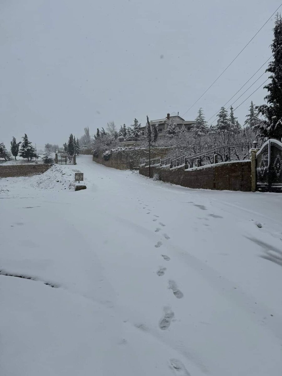 150 см снега. 30 см снега. 7,6 см снега. См снега. 40 см снега.