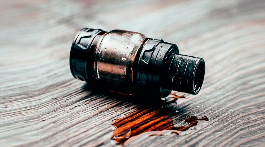 вейп жижа. жидкость для вейпа las vegas. Smoke souls вейп протекает. почему темнеет жижа в вейпе. аллергия на жидкость для парения.