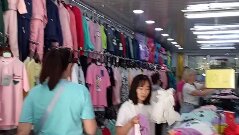 Маньчжурия рынок китай. Маньчжурия одежда. Национальная одежда китайцев. Маньчжурия торговые центры. Маньчжурия рынок китай.