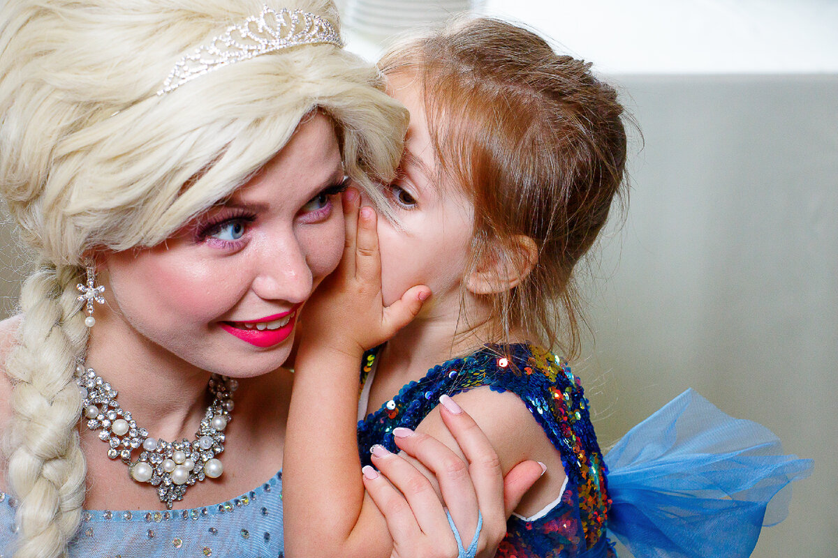 Дети праздник аниматор. Детские праздники. Клоун на детский праздник. Детская вечеринка. Детский праздник ваш праздник.