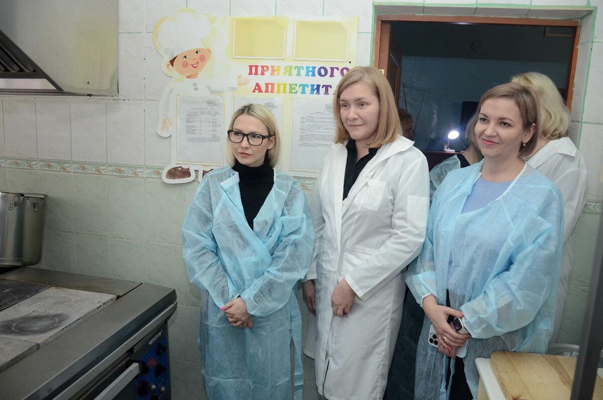 столовая на красной площади нижний тагил. комбинат питания 2. школьное питание комсомольск на амуре. муп домодедовский комбинат питания. мбу комбинат питания кемерово.