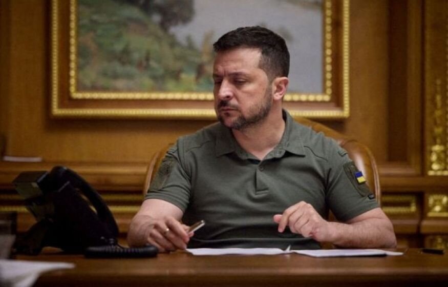    Политолог: «Против Зеленского зреет бунт»