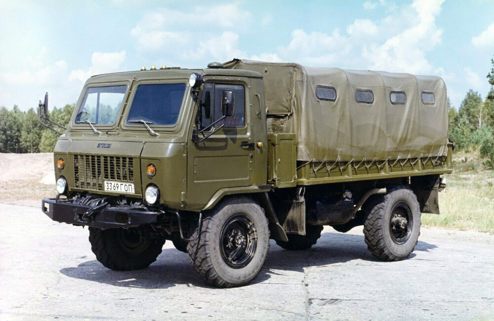 Грузовик мог служить как шасси для различного оборудования