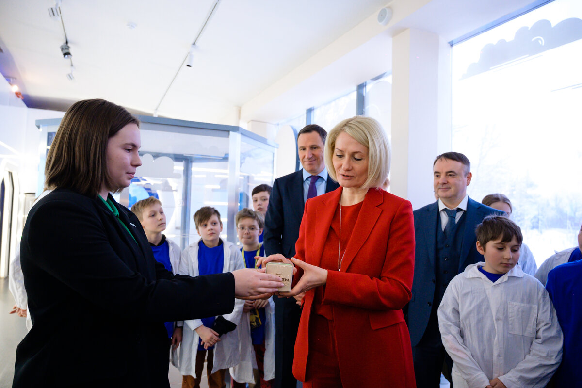 Земля определение экологическое право. Постановление правительства экологического права. Постановления правительства рф в экологическом праве. Под экологическим правом понимается. Международное экологическое право презентация.