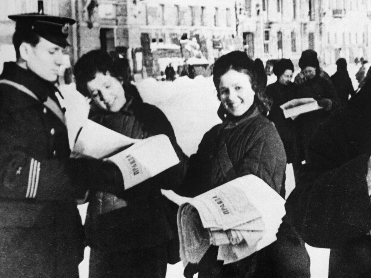    Последние известия :"Блокада прорвана!", 18 января 1943 года© РИА Новости / В. Логинович