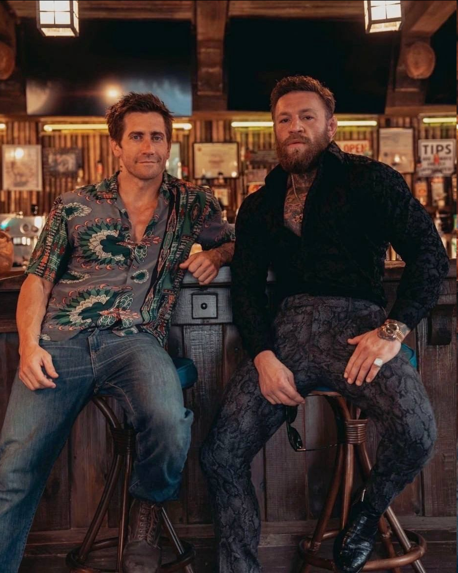 дарт вейдер на пляже. бэтмен мультсериал 1992 джокер. бэтмен сериал 1992 джокер. Batman beyond phantasm. загадочник новый бэтмен.