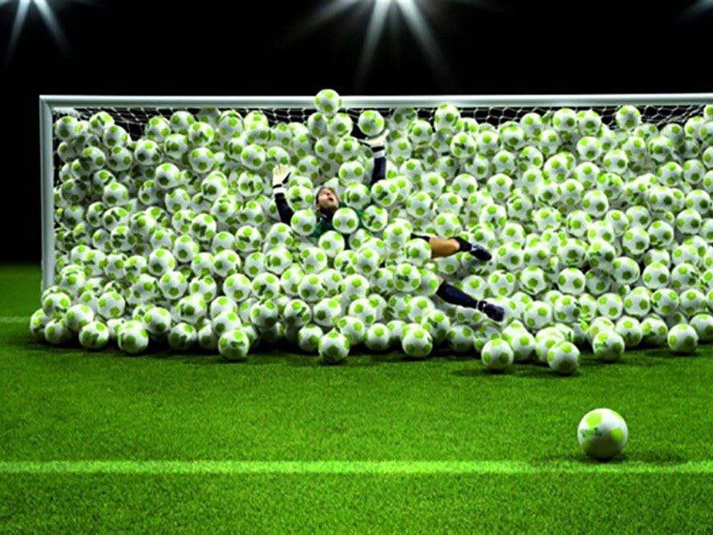 Футбол большой счет. Куча мячей в воротах. 149 0 Футбольный матч Мадагаскар. Много мячей. Футбол самый крупный счет в истории.