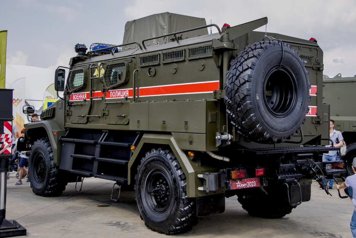 газ 2330 корнет. автомобиль камаз 43269 дозор. названия бронированных машин. бронеавтомобиль впк-3927 «волк». названия бронированных машин.