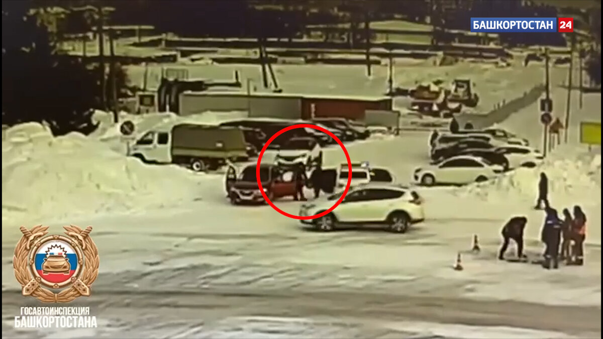    Сидела за рулем без сознания: сотрудники ГИБДД довезли женщину с инсультом до больницы в Башкирии