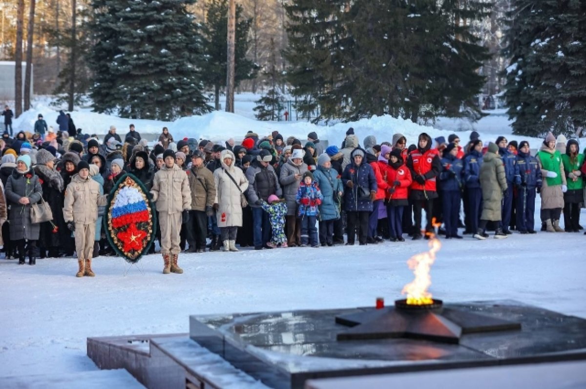    В Екатеринбурге отметили 80-летие снятия блокады с Ленинграда