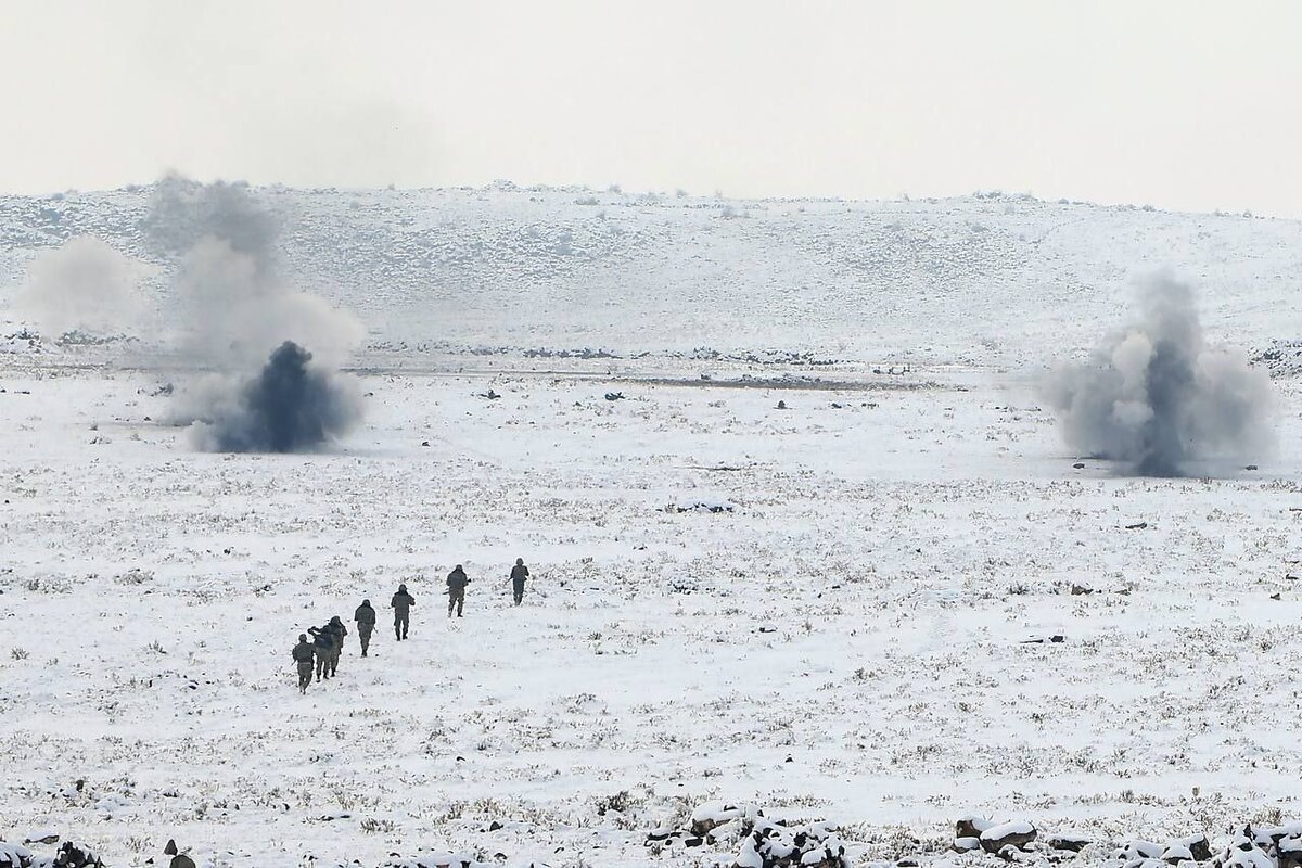© Photo : press office of MoD of RA