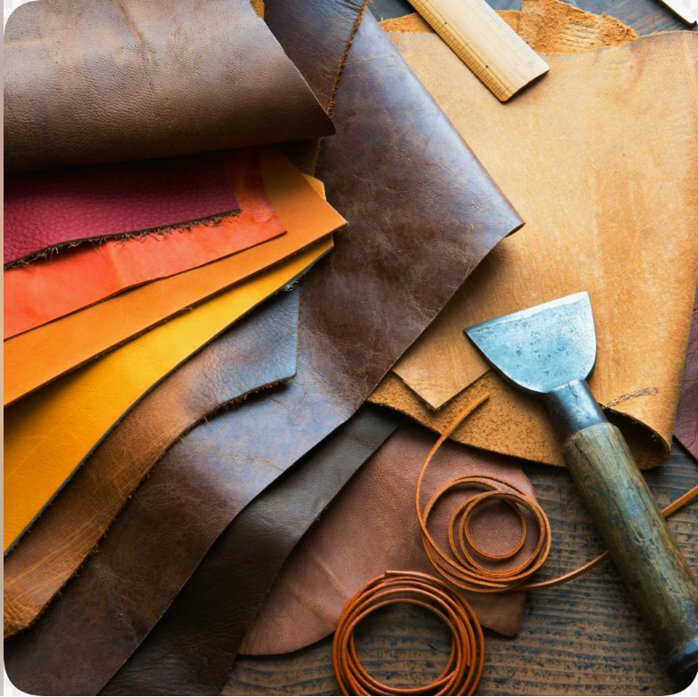 изделия одежды из кожи. изделия одежды из кожи. металлические корсеты от андрея канунова. изделия одежды из кожи. изделия одежды из кожи.