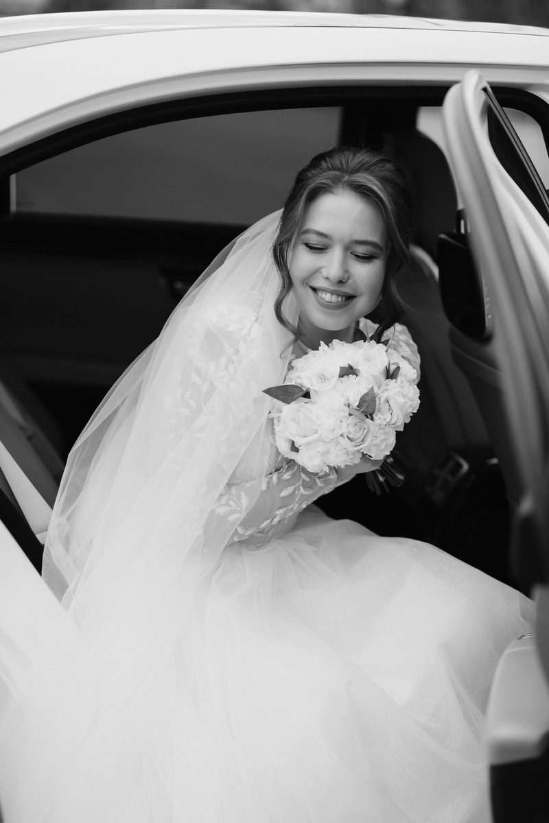 Свадебная видеосъемка. Свадьба мотиваторы. Съемка свадьбы. Александр романов фотограф. Снять свадебную.