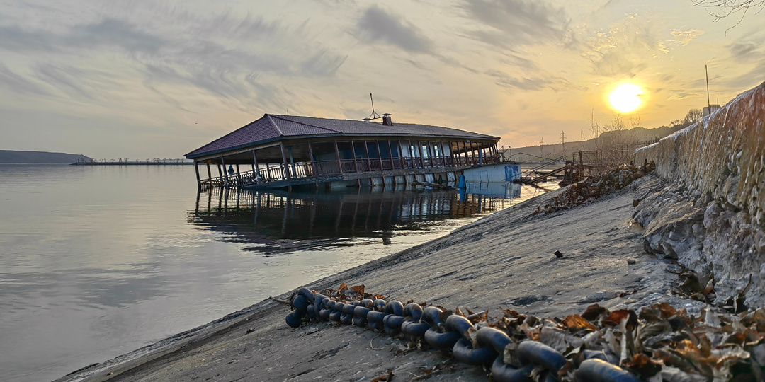 Какие ассоциации у вас возникают с городом Тольятти? У меня такие: православный, экспериментальный, автомобильный, передовой и живописный