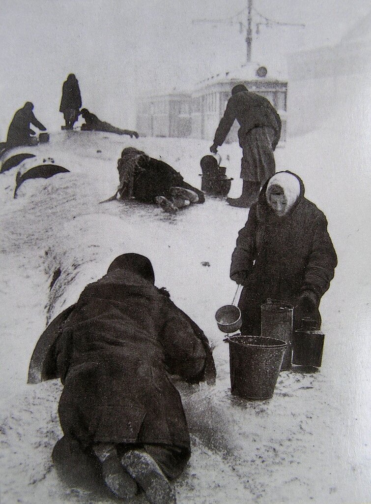 Ленинградская блокада годы. Блокада Ленинграда зима 1941. Блокада Ленинграда зима 1942. Фото войны 1941-1945 блокада Ленинграда.