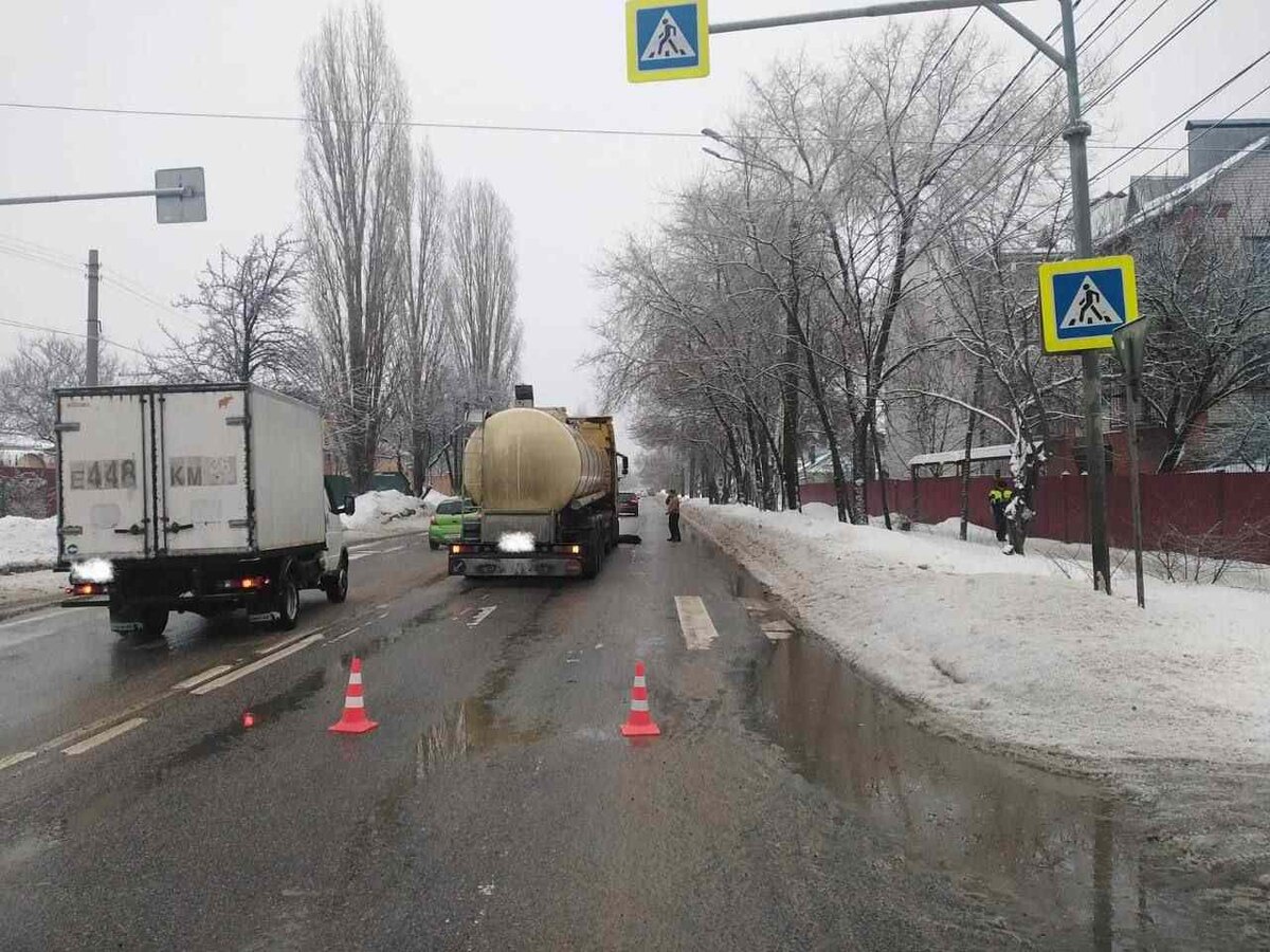 Большегруз сбил пожилого мужчину на перекрёстке в Воронеже | Горком36 |  Воронеж | Дзен