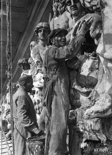 Ломоносова 1 санкт-петербург. Комитет государственному использованию контролю использованию памятников. Здание кгиоп. Памятники кгиоп санкт-петербурга официальный. Памятник архитектуры охраняемый государством.