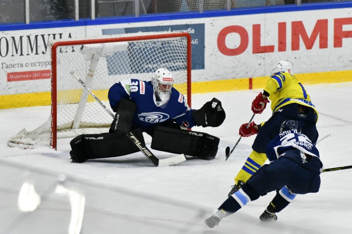 Александр Самойлов - голкипер "Бурана"