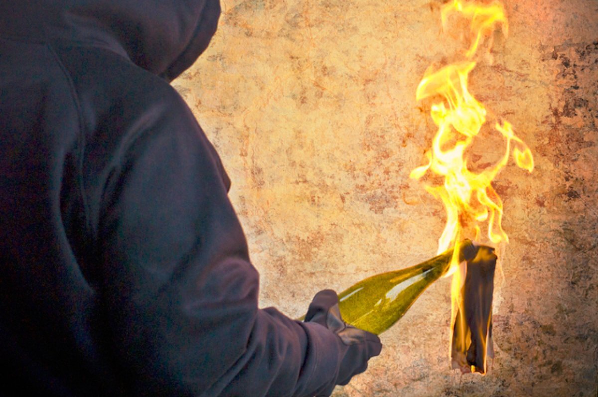    Сгорела вместе с домом.