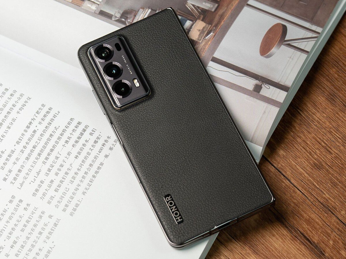    Складной Honor Magic V2 вышел за пределами Китая. Цена очень кусается