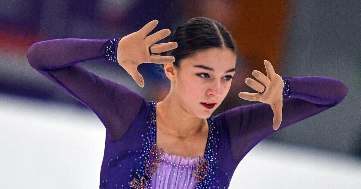 Короткая программа чр. Чемпионат европы по фигурному катанию. Короткая программа чр. Камила валиева короткая программа чемпионат россии. Фигурное катание валиева.