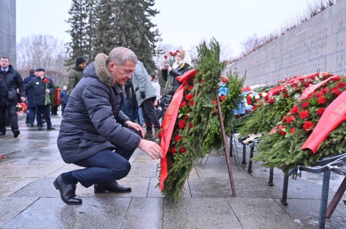    Глава Башкирии посетил мероприятие посвященное освобождению Ленинграда