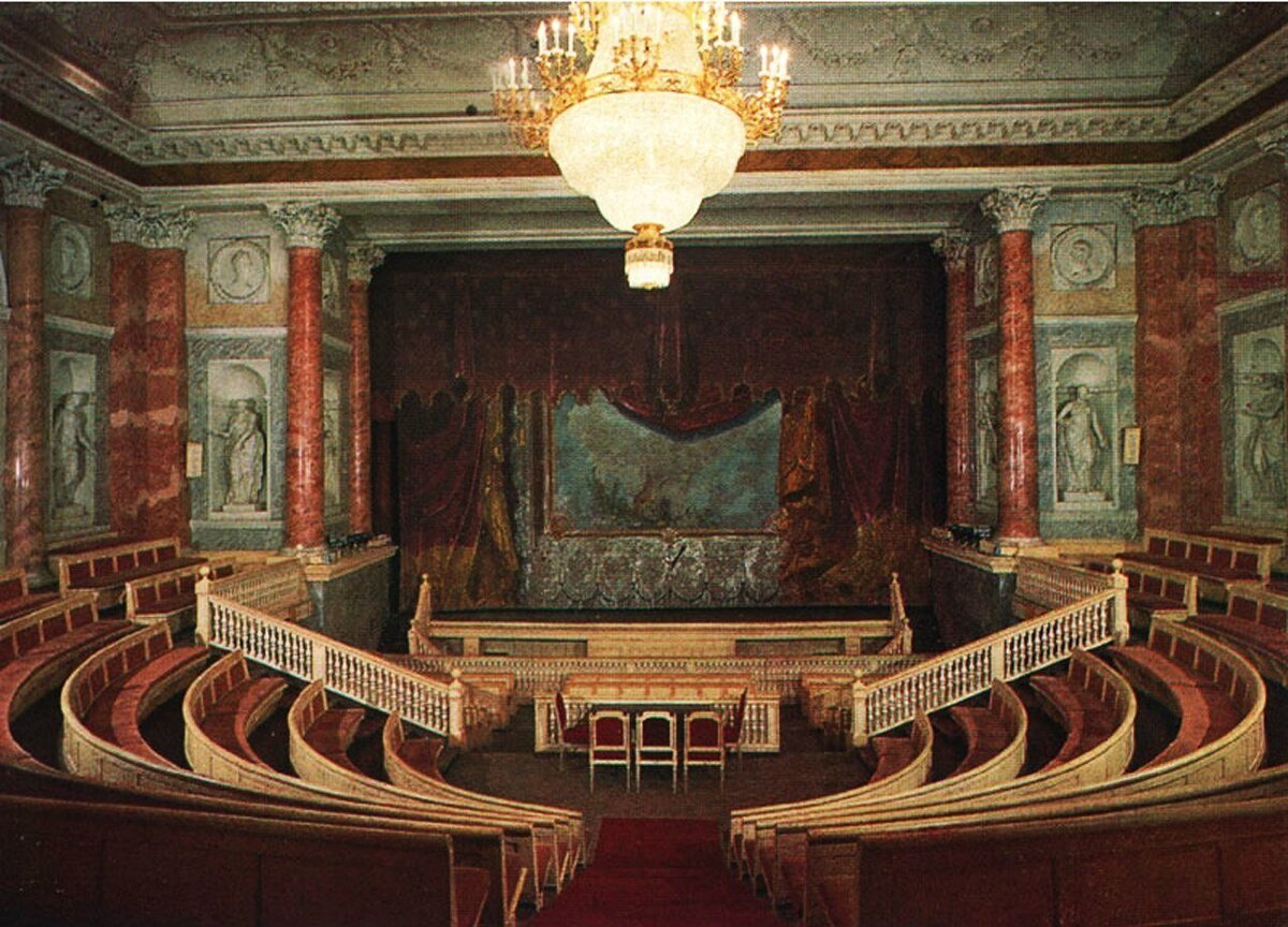 First theatre. Эрмитажный театр при Петре 1. Придворный Эрмитажный театр. Придворный Эрмитажный театр Кваренги. Эрмитажный театр при Екатерине 2.