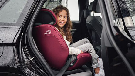 Новинка 2023 года от Britax Romer Evolvafix i-Size для детей от 1 года до 12 лет.