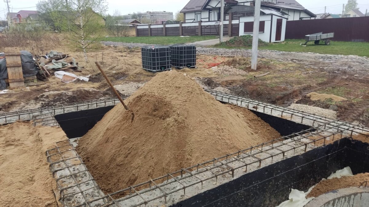 фундамент под частный дом. на каком фундаменте строят дома. стройка фундамента. на каком фундаменте строят дома. на каком фундаменте строят дома.