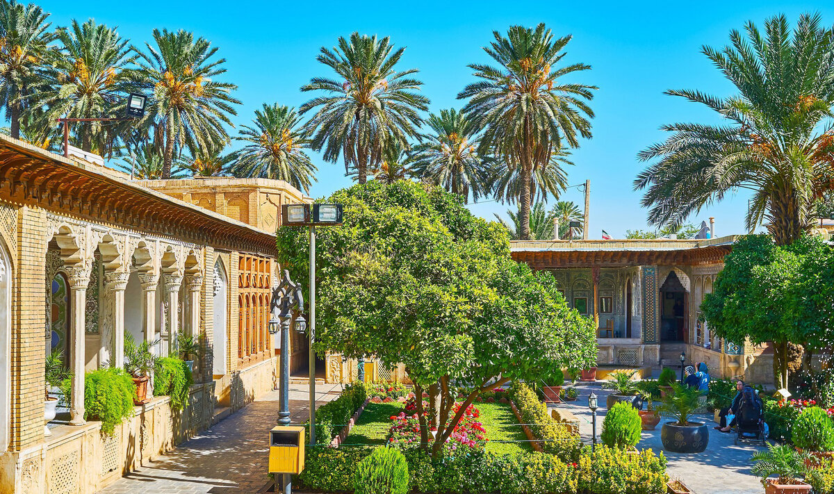 Особняк Зинат ол Мольк (Zinat ol Molk House) – достопримечательность Шираза  | Discover Iran | Дзен